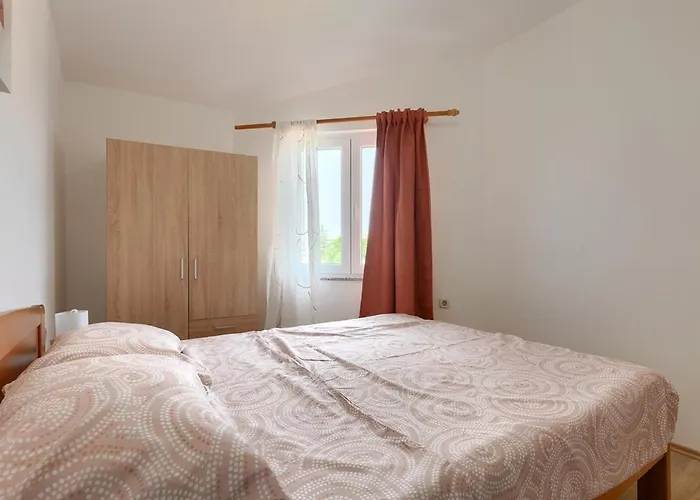 House Marlena Πούλα