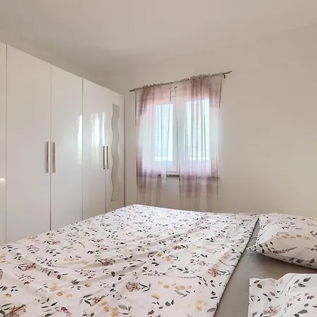 House Marlena Tatil Evi Pula