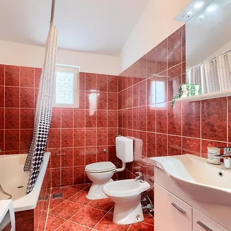 House Marlena * Póla