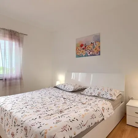 House Marlena Tatil Evi Pula