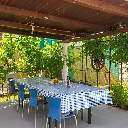 House Marlena Tatil Evi Pula