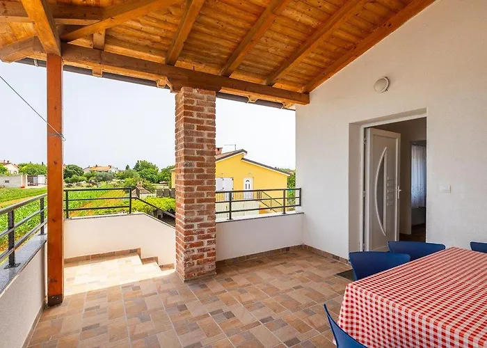 House Marlena Pula