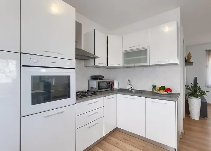 House Marlena * 普拉